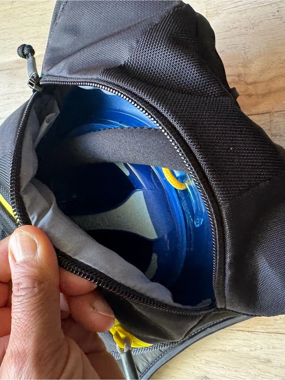 NEW W/TAG- CamelBak Zoid Hydration Backpack 2L